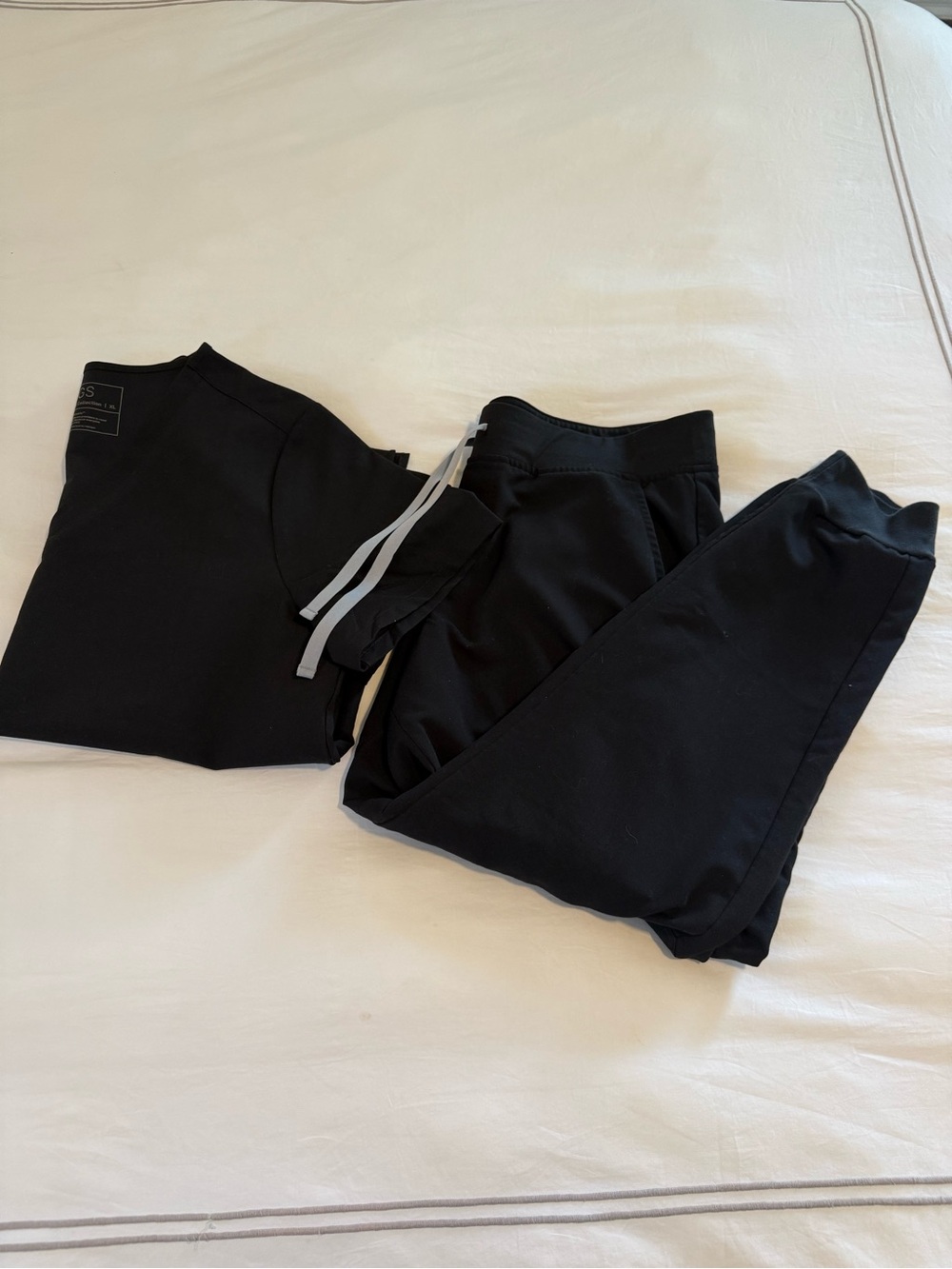 Figs Black Scrub Set- XL